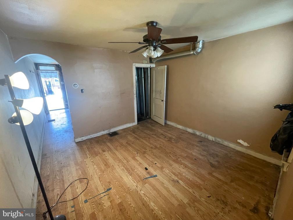 420 S VAN BUREN STREET