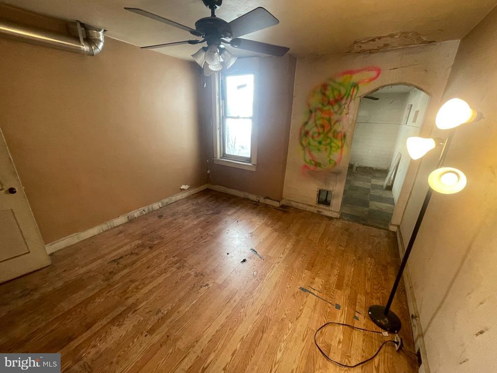 420 S VAN BUREN STREET