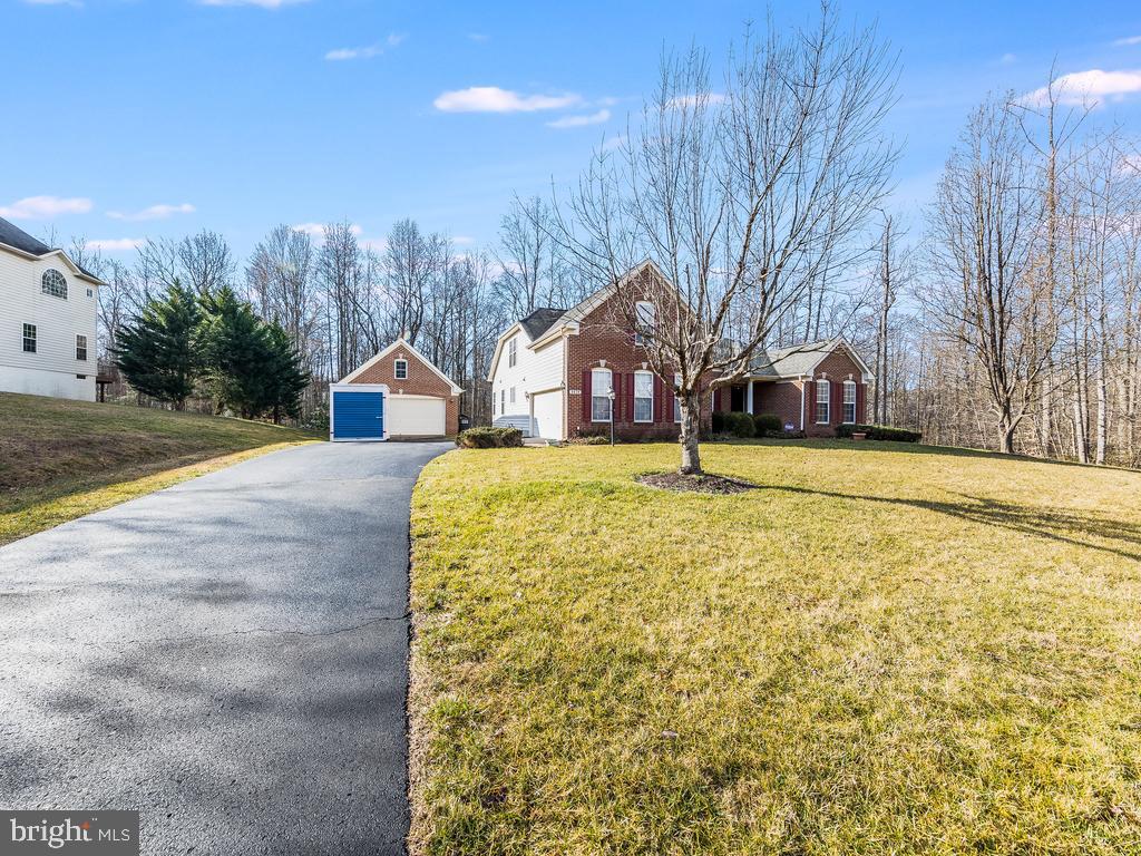 LAURENWOOD ESTATES - Residential