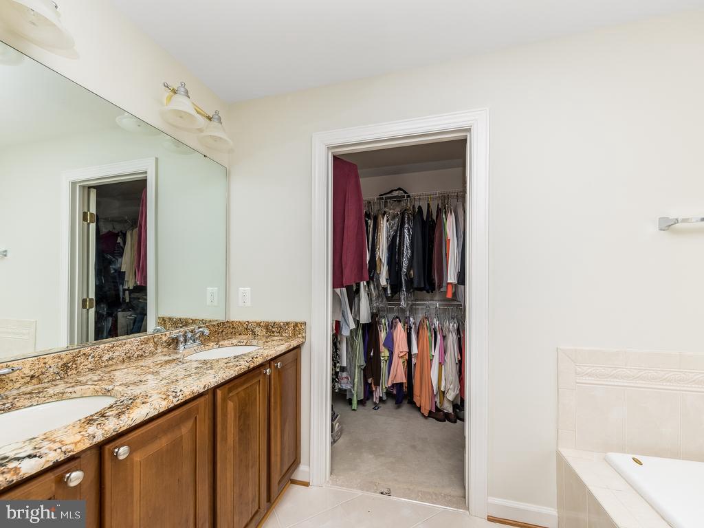 LAURENWOOD ESTATES - Residential