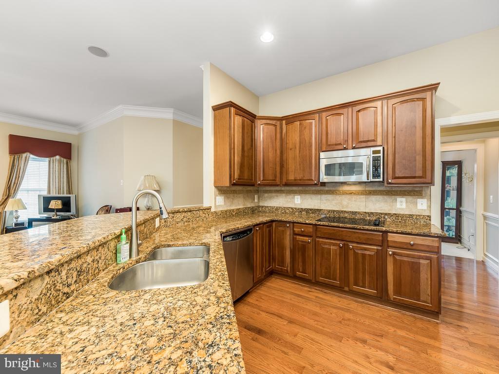 LAURENWOOD ESTATES - Residential