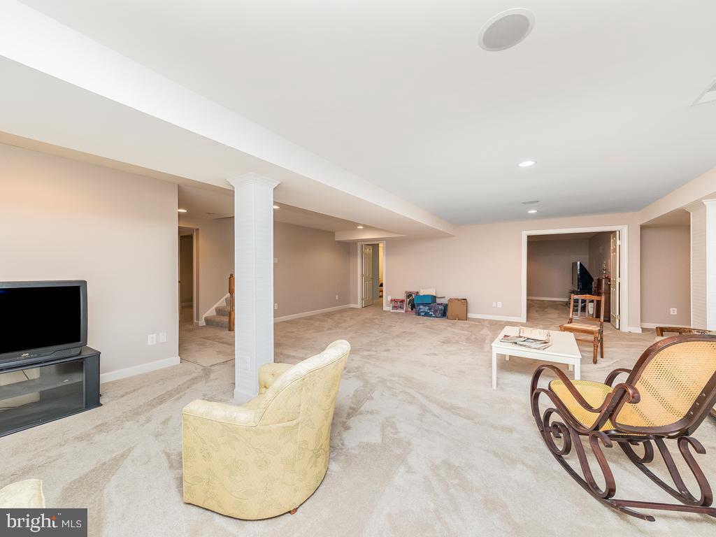 LAURENWOOD ESTATES - Residential