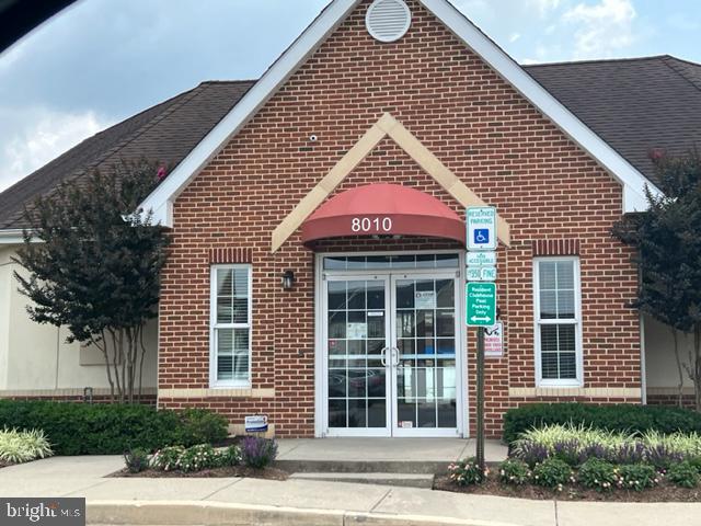 HEARTHSTONE AT VILLAGE CREST CONDOMINIUMS - Residential Lease