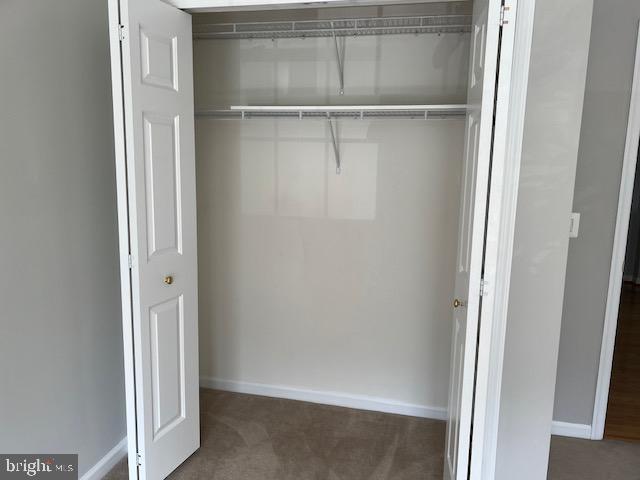 HEARTHSTONE AT VILLAGE CREST CONDOMINIUMS - Residential Lease