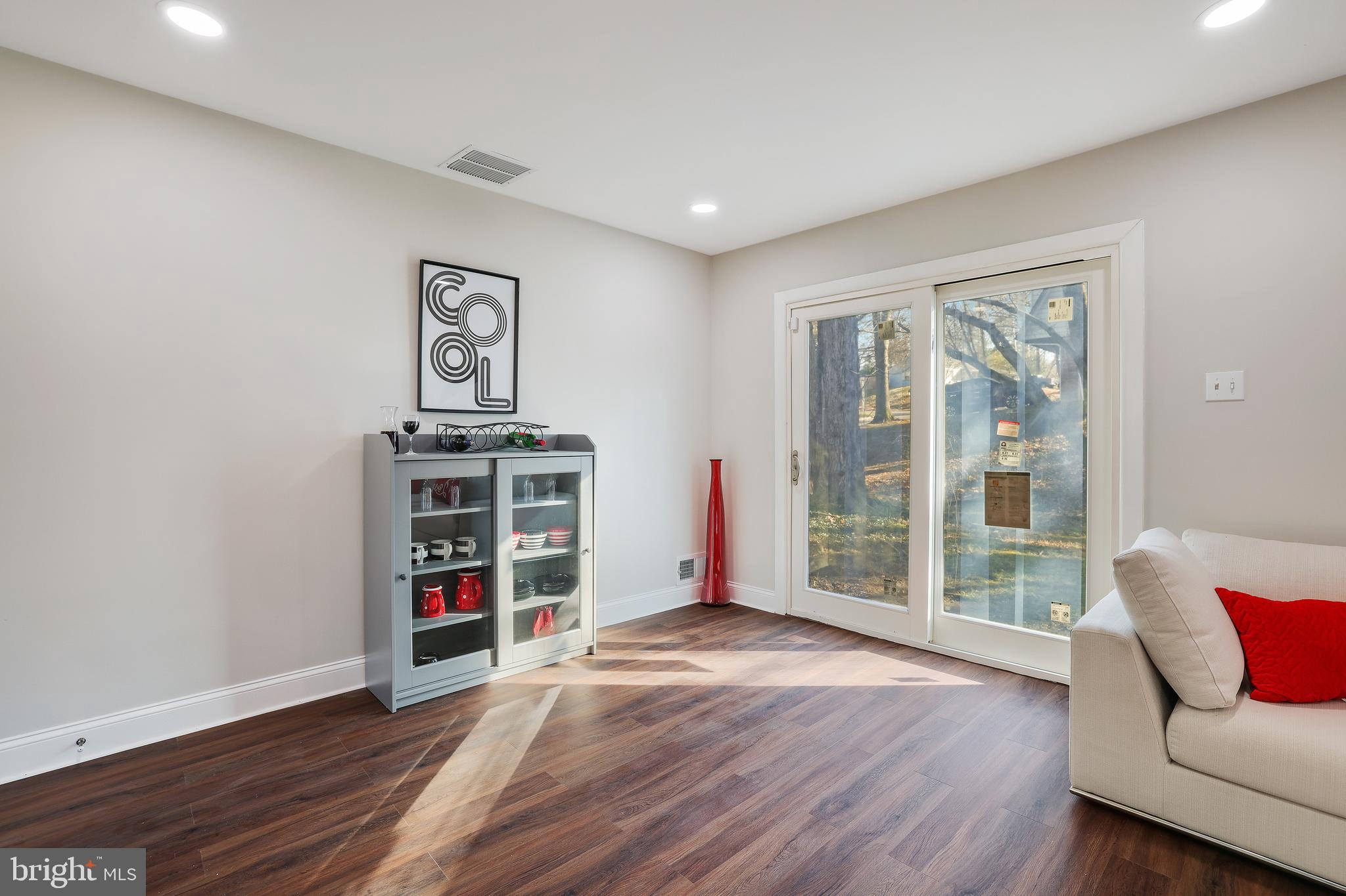 MARLTON - Residential