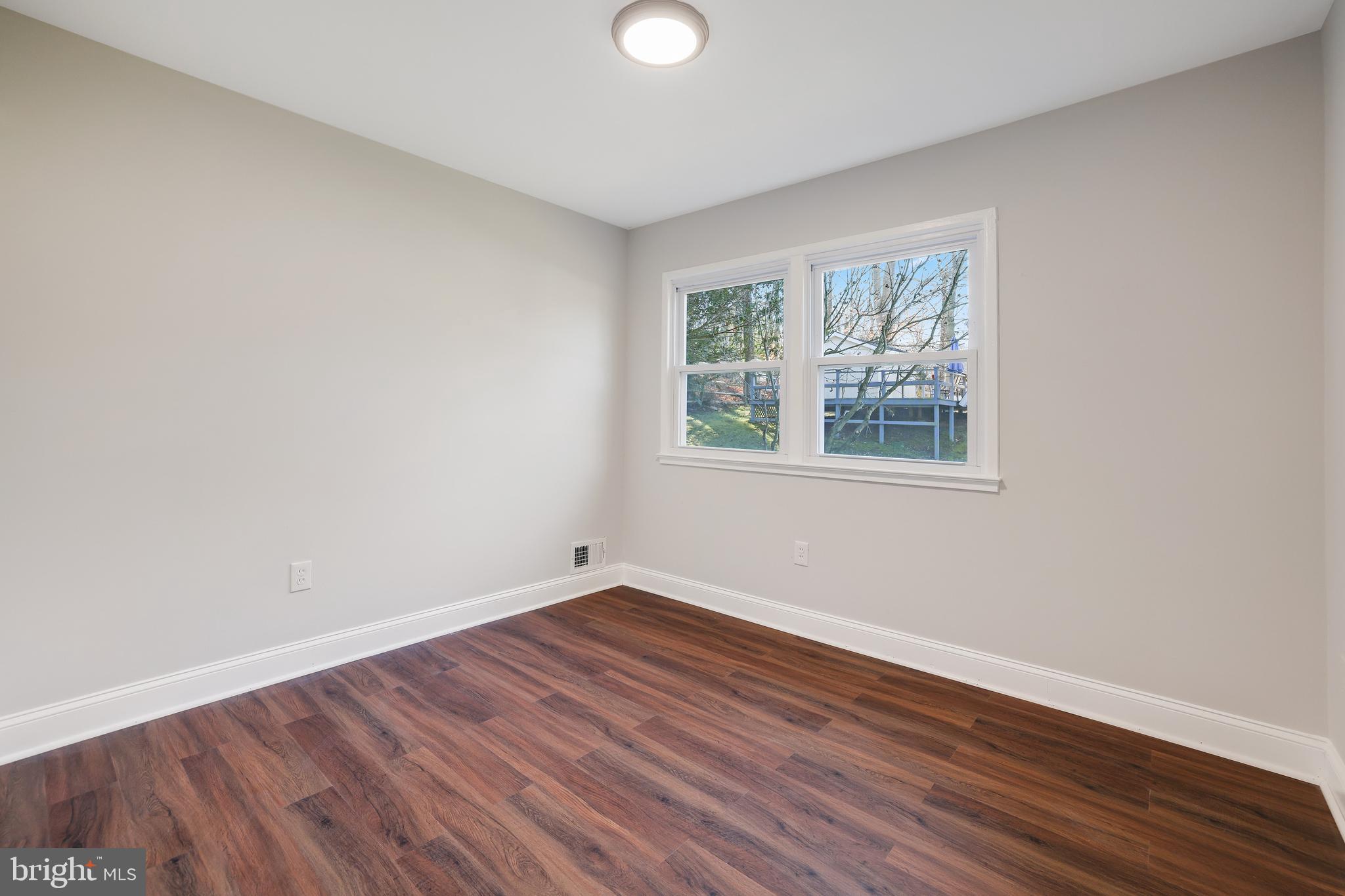 MARLTON - Residential