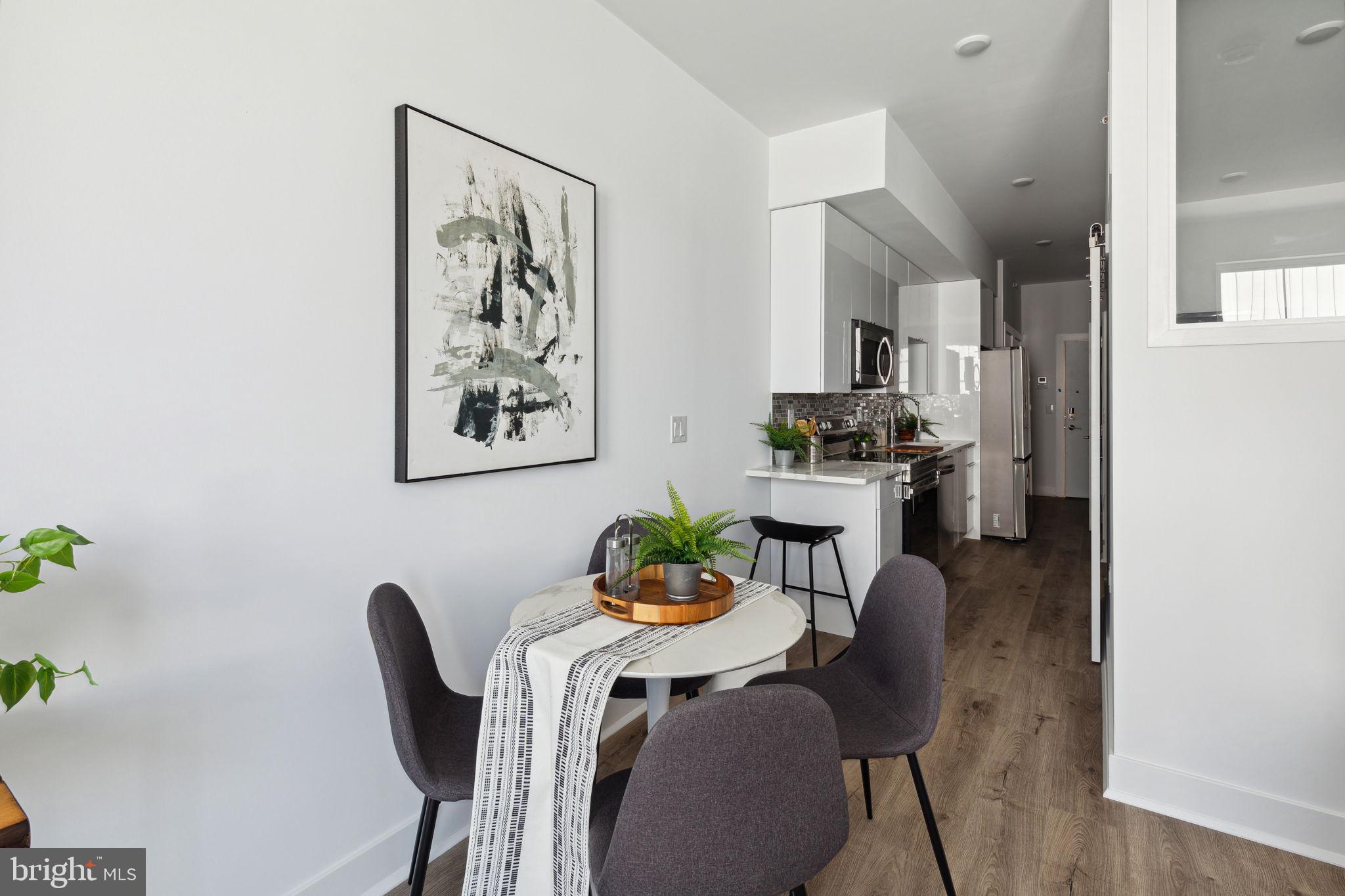 POINT BREEZE - Residential Lease