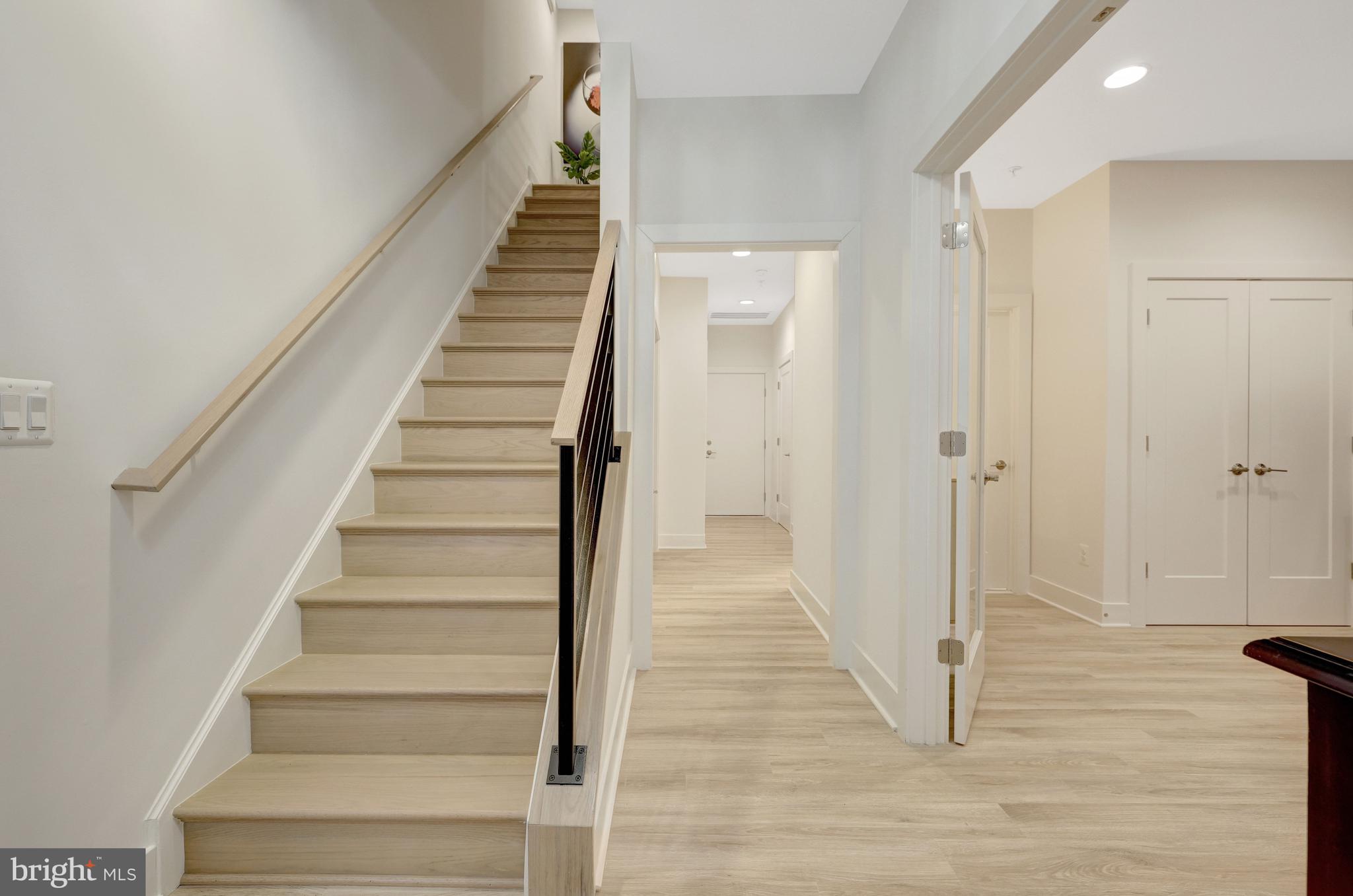 RESTON STATION - Residential