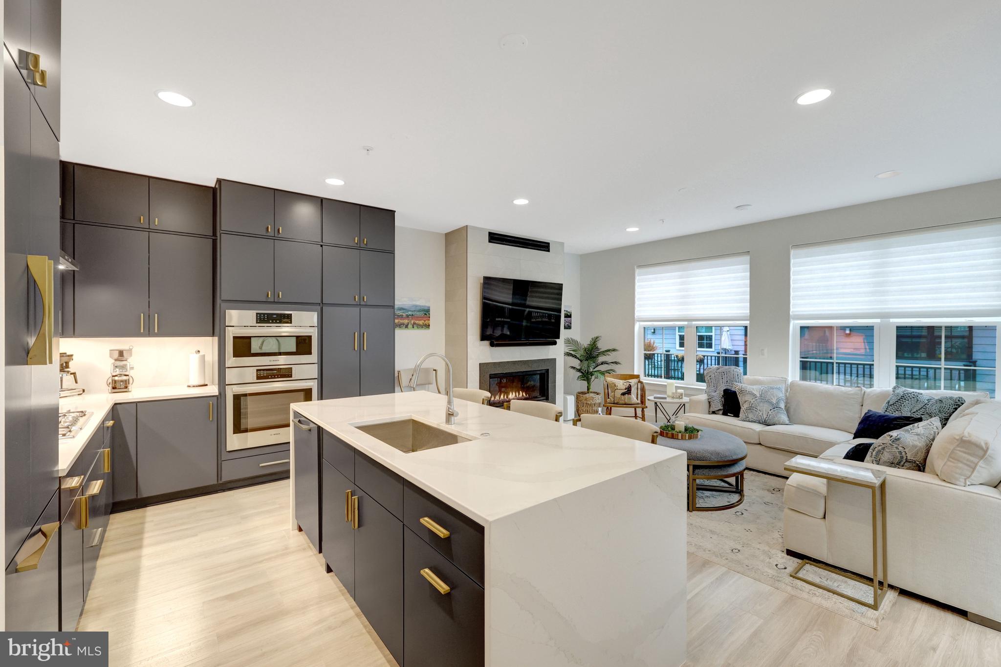 RESTON STATION - Residential