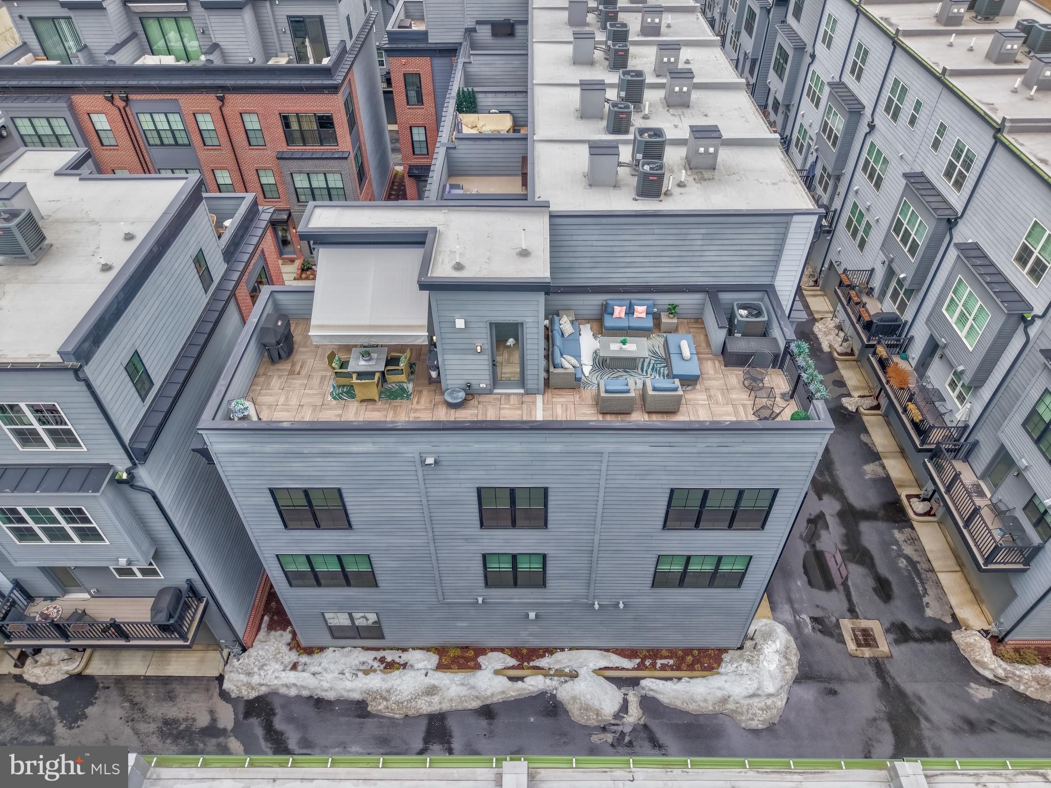 RESTON STATION - Residential