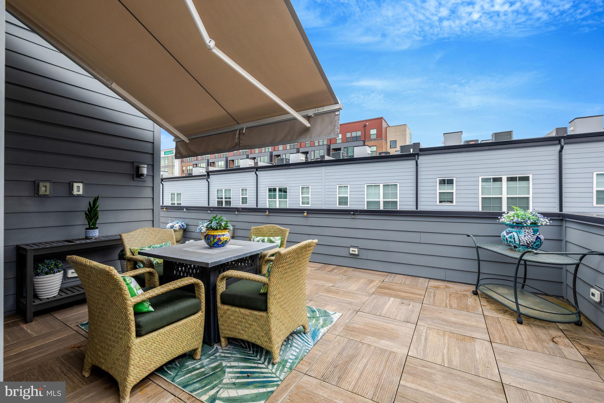 RESTON STATION - Residential