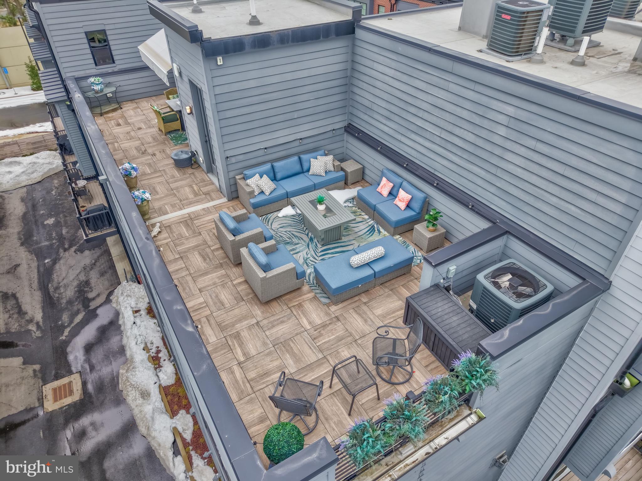 RESTON STATION - Residential