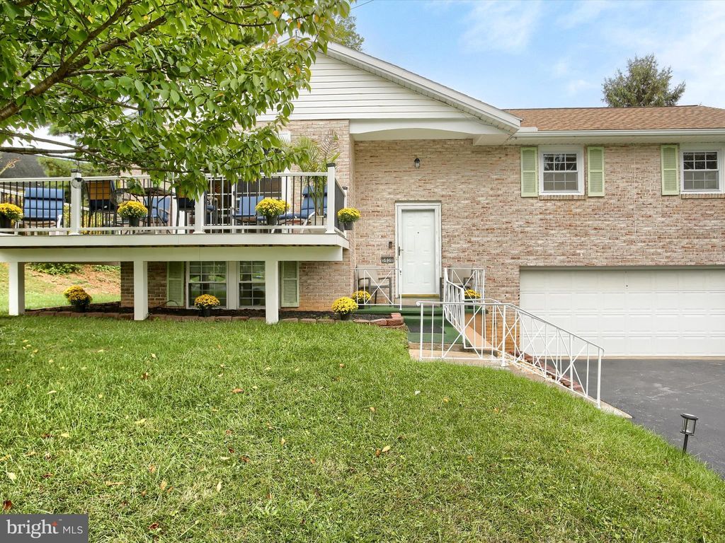 Photo of 5030 Lilac Lane, HARRISBURG, PA 17111 (MLS # PADA2050538)