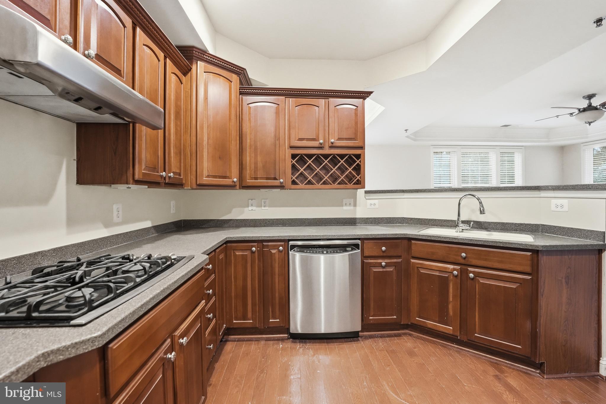 GROVETON WOODS - Residential