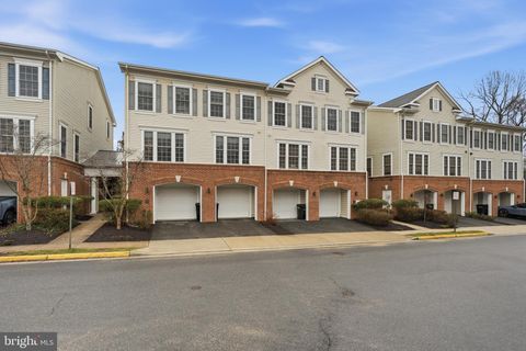 Photo of 3553 Huntley Manor Lane, ALEXANDRIA, VA 22306 (MLS # VAFX2290882)