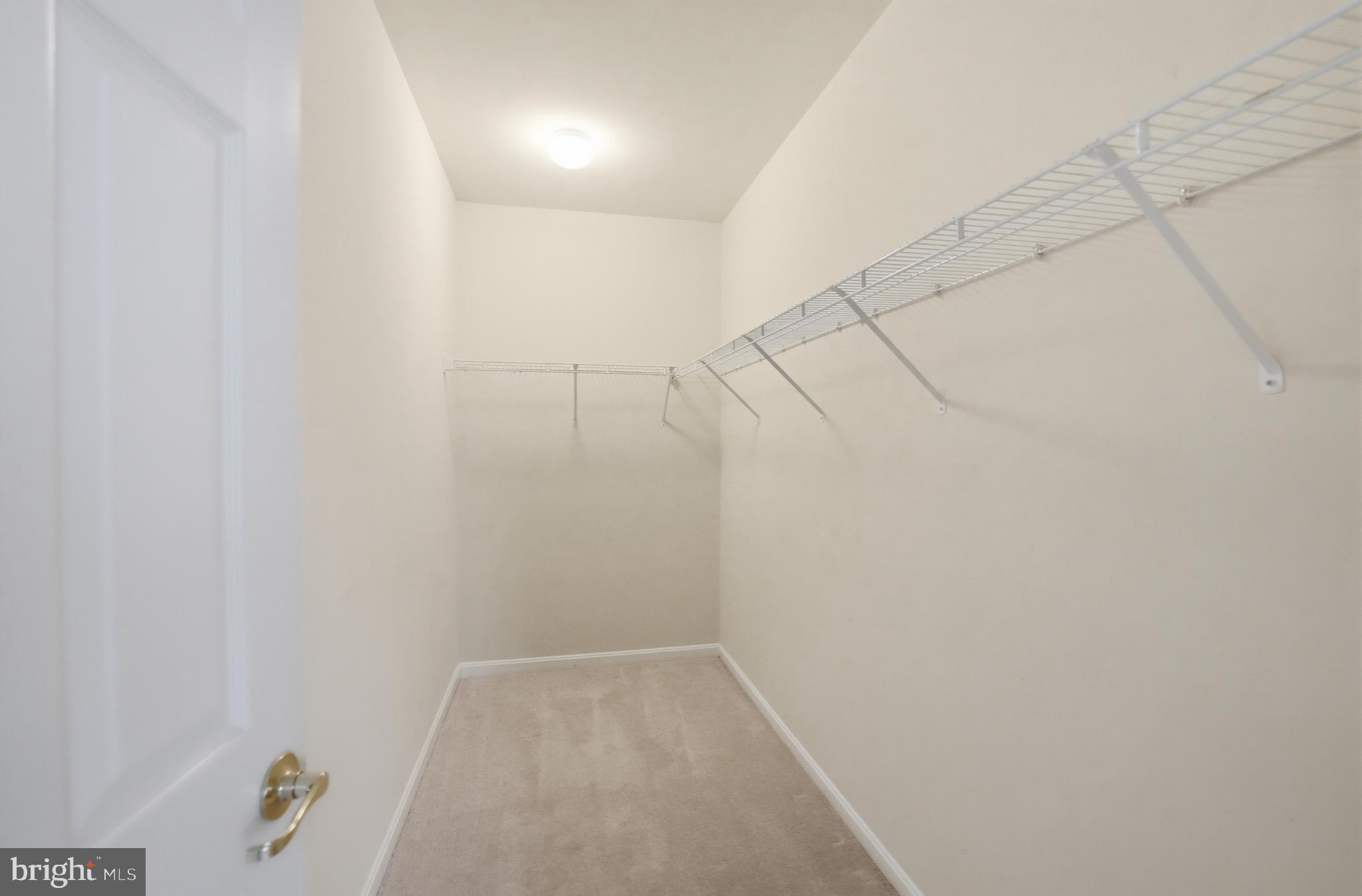 GROVETON WOODS - Residential