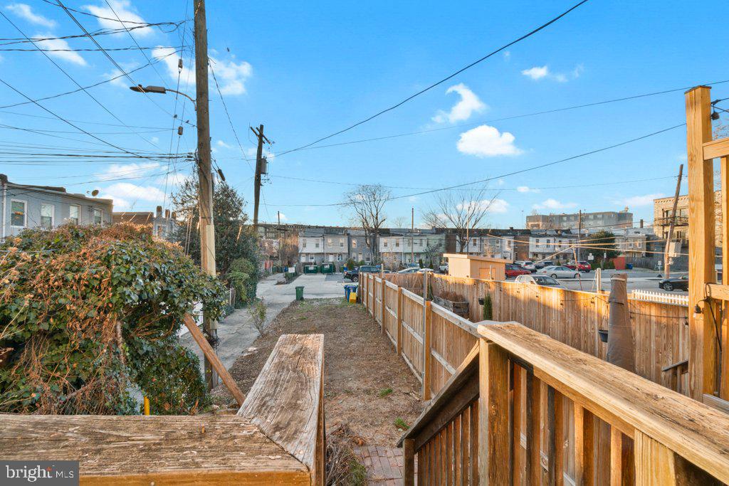 CHARLES VILLAGE - Residential