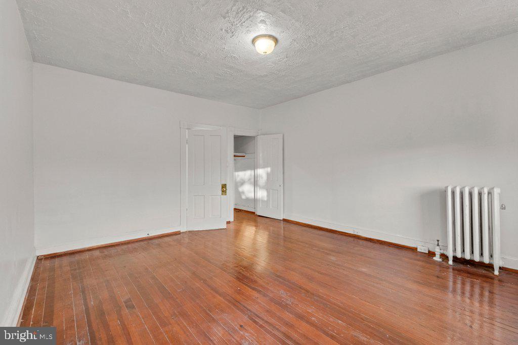 CHARLES VILLAGE - Residential