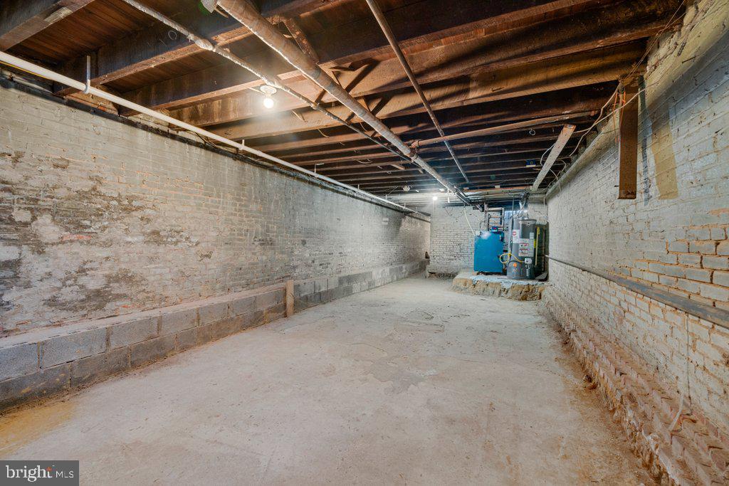 CHARLES VILLAGE - Residential