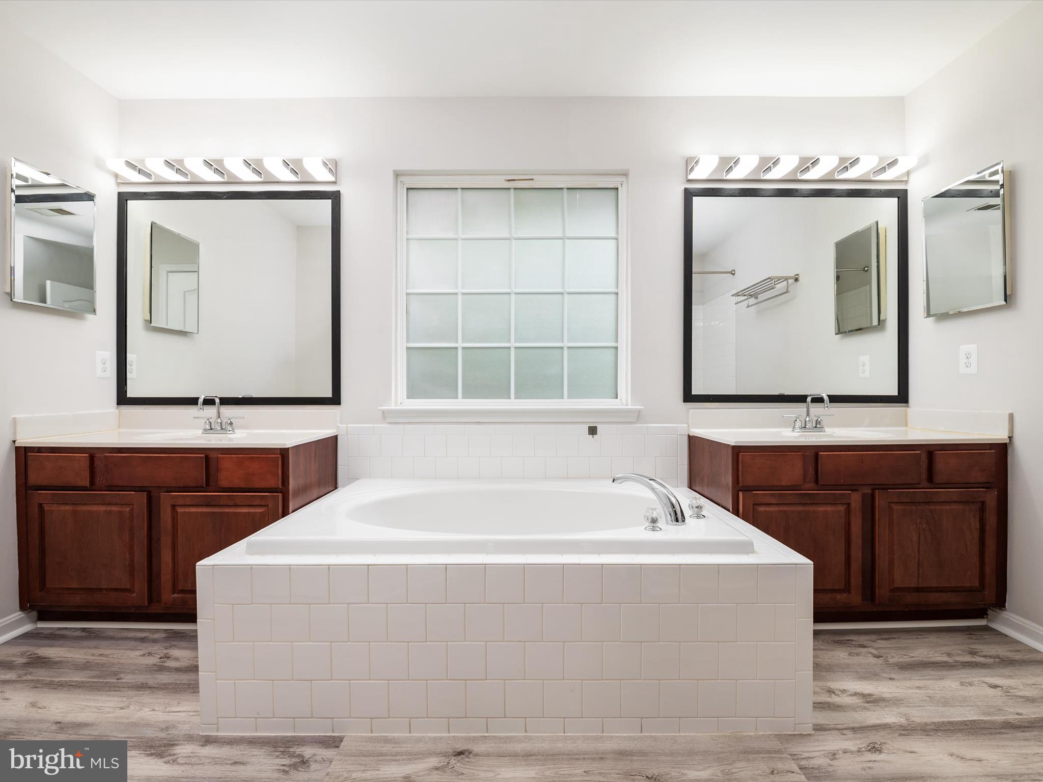 OXON RUN HILLS - Residential