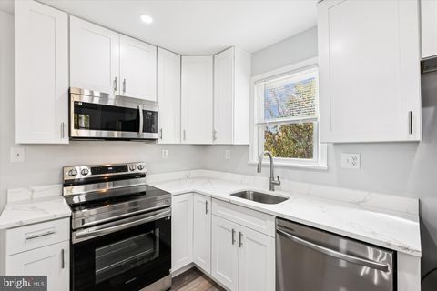 2016 BELFAST DRIVE FORT WASHINGTON MD 20744