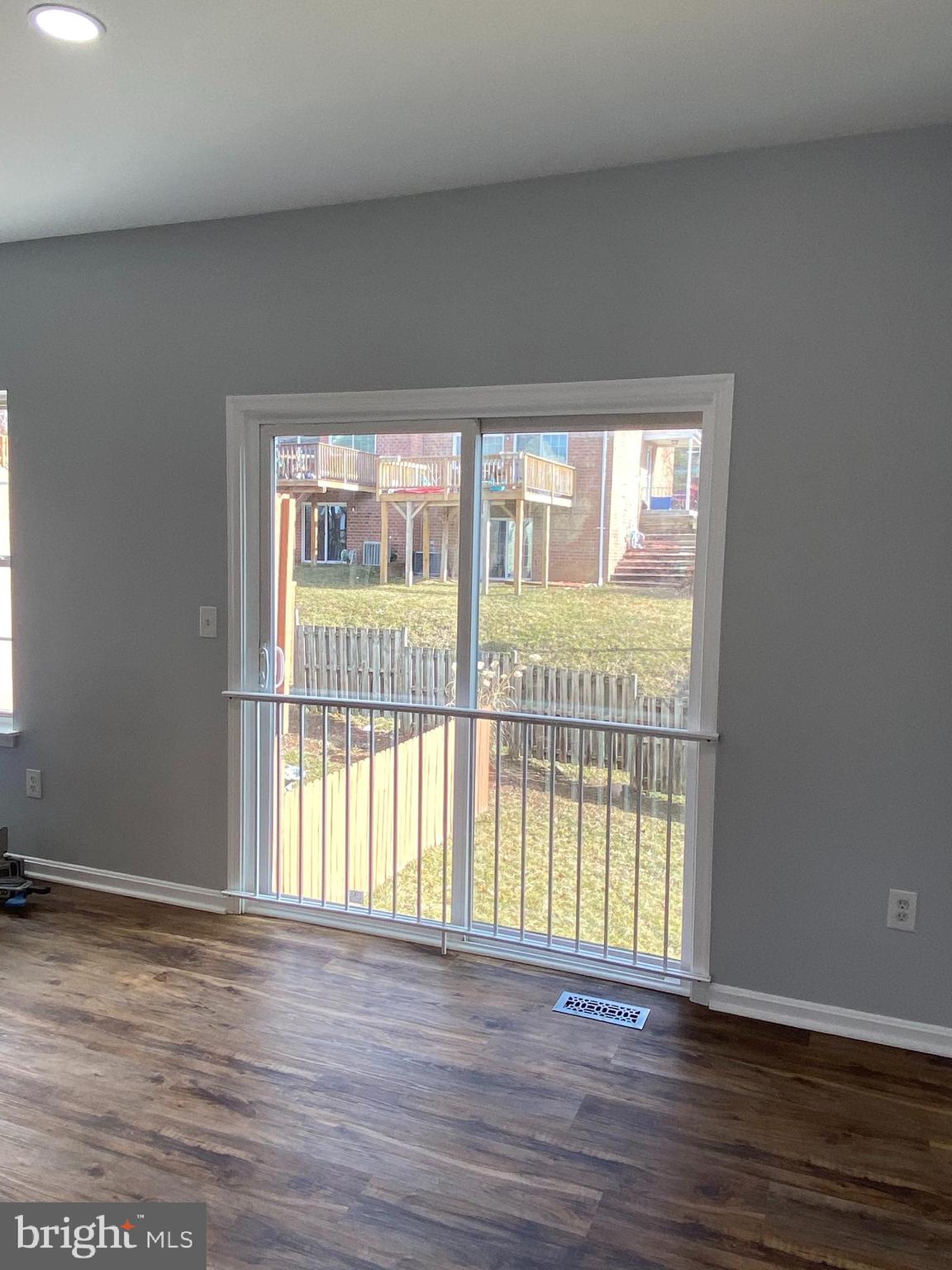 GREENSPRING OVERLOOK - Residential Lease