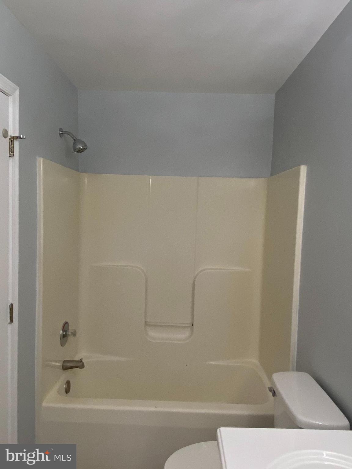 GREENSPRING OVERLOOK - Residential Lease