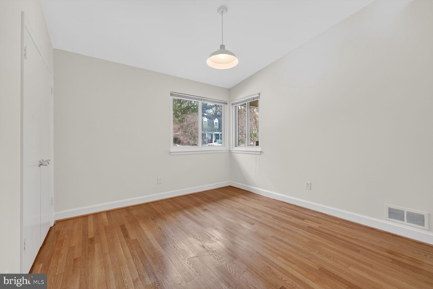 GLEN ECHO HEIGHTS - Residential