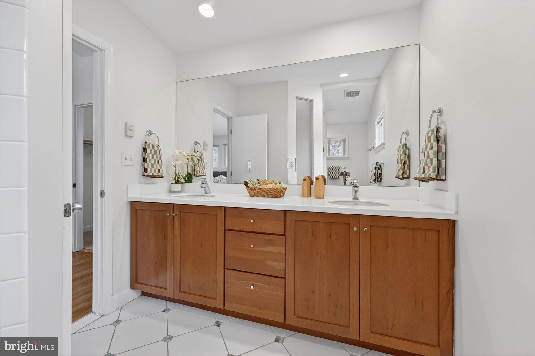 GLEN ECHO HEIGHTS - Residential