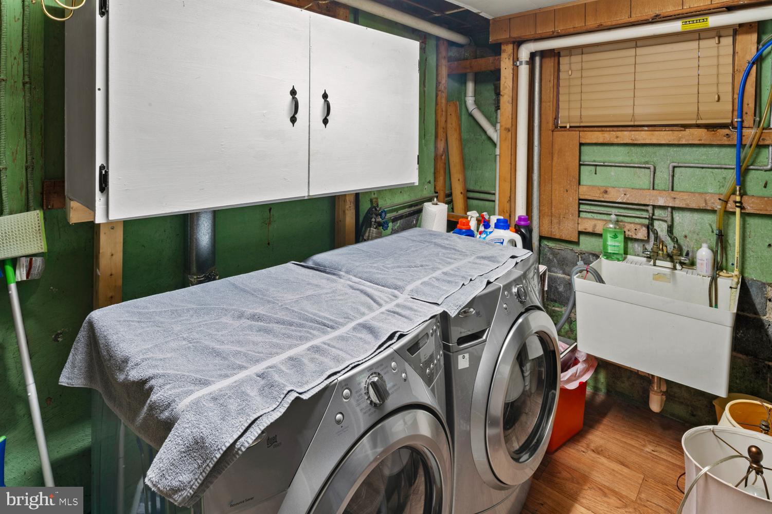 ROSEWOOD - Residential