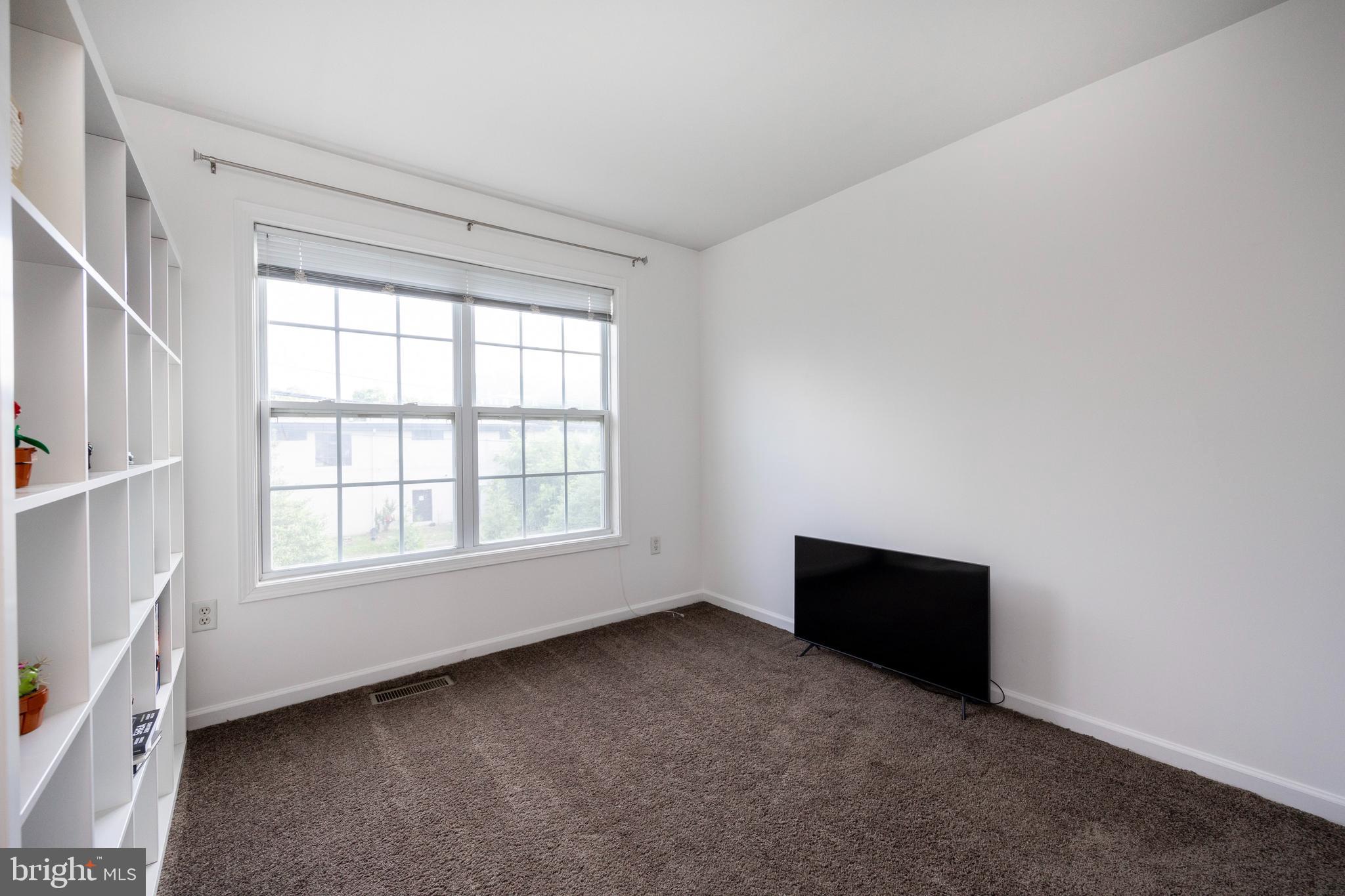 FRENCH CREEK TOWNH - Residential