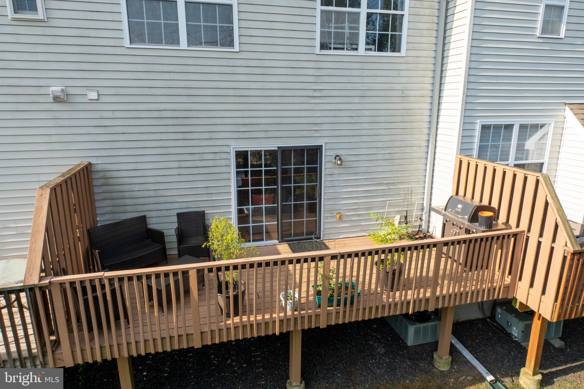 FRENCH CREEK TOWNH - Residential