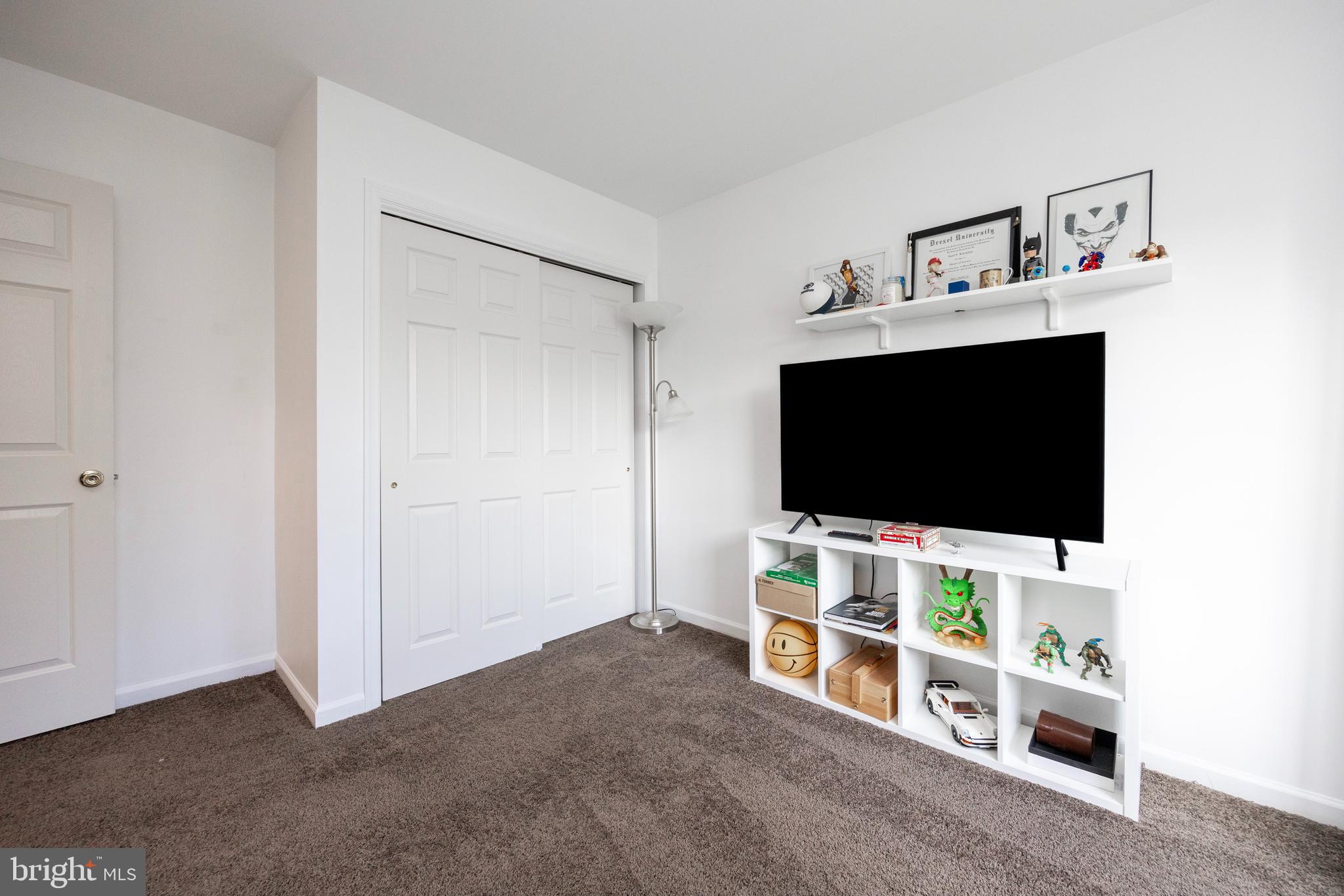 FRENCH CREEK TOWNH - Residential