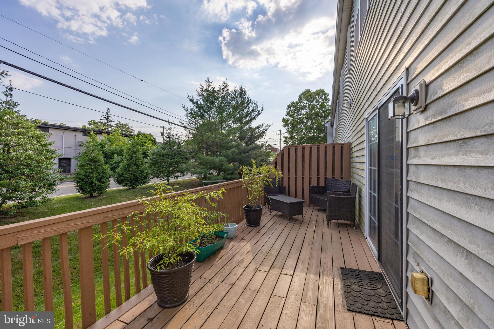 FRENCH CREEK TOWNH - Residential