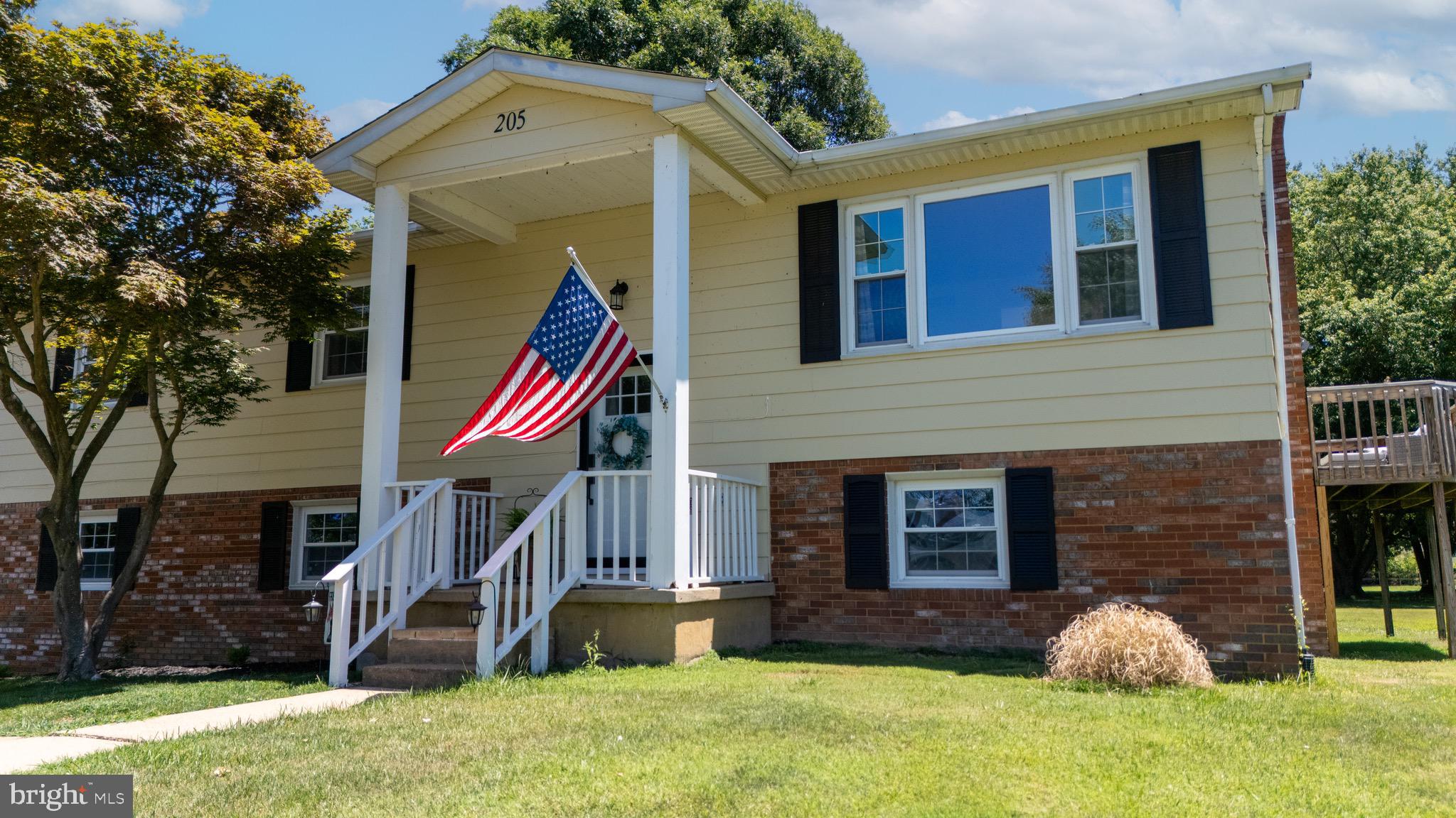 205 DROVERS WAY