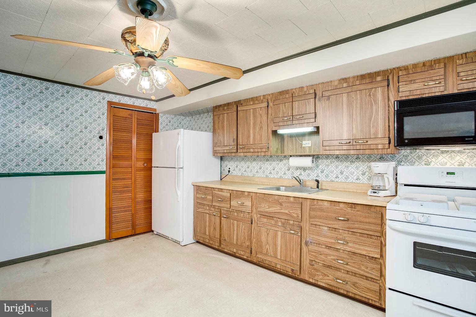 EASTWOOD HEIGHTS - Residential