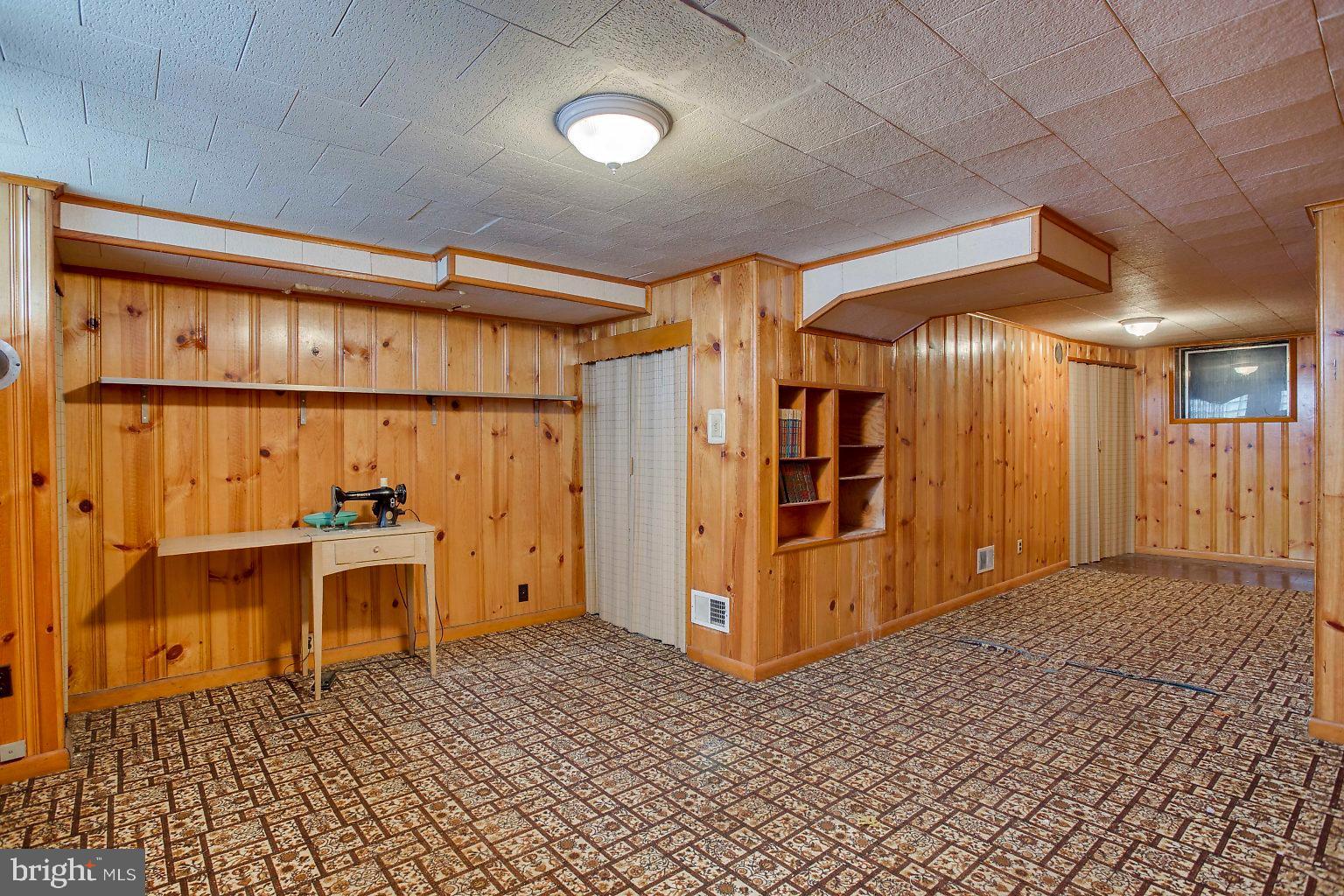 EASTWOOD HEIGHTS - Residential