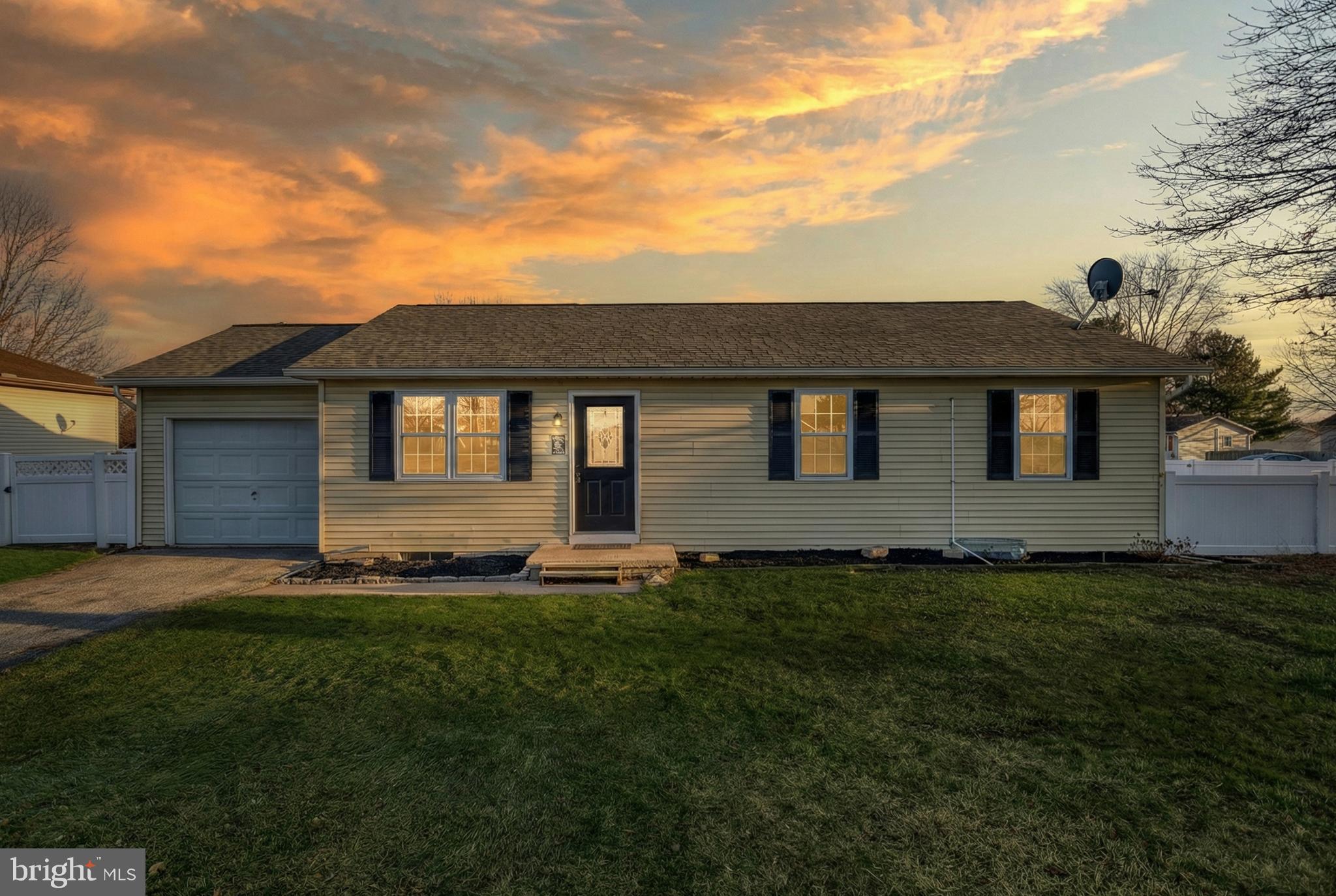 3330 E PHEASANT DRIVE