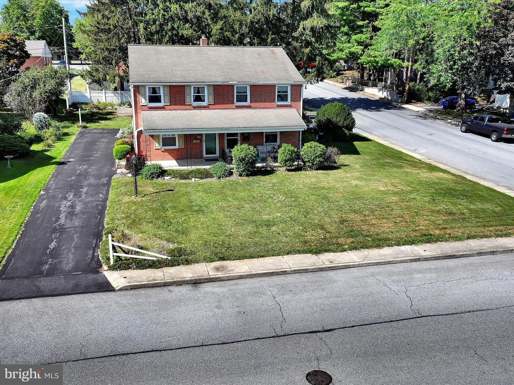 Photo of 37 Spring Garden Street, ELIZABETHTOWN, PA 17022 (MLS # PALA2075576)