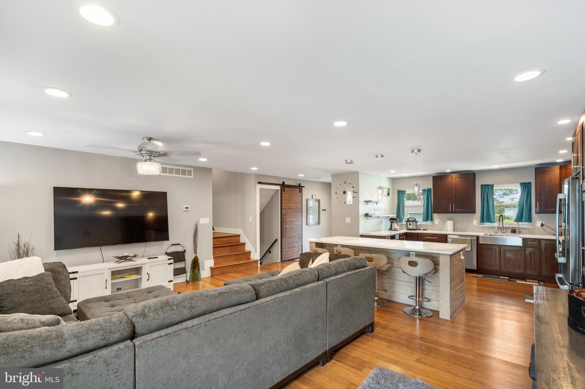 SILVERGATE VILLAGE - Residential