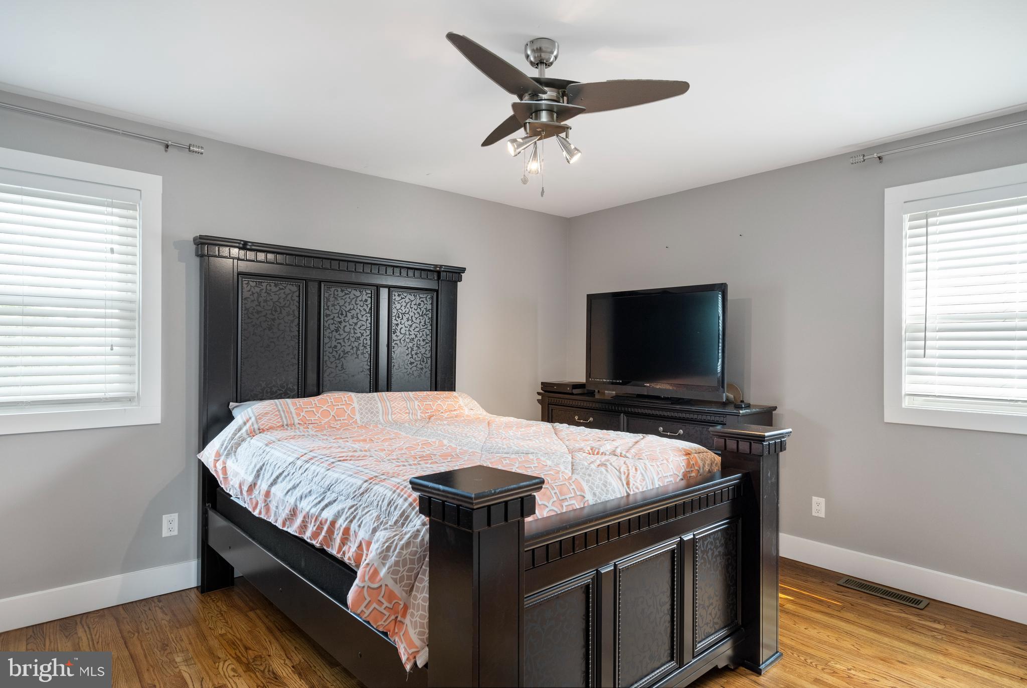 SILVERGATE VILLAGE - Residential