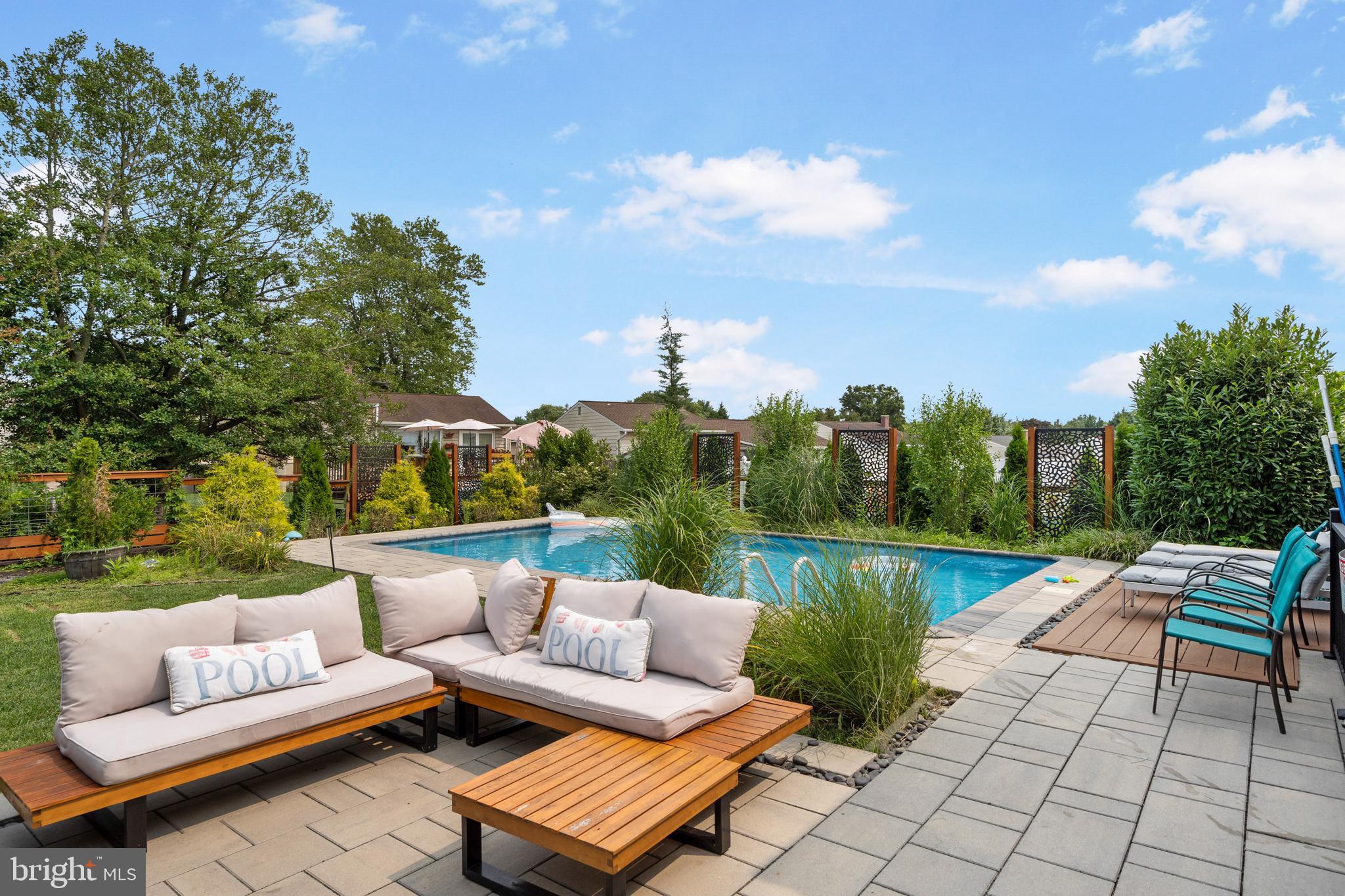 SILVERGATE VILLAGE - Residential