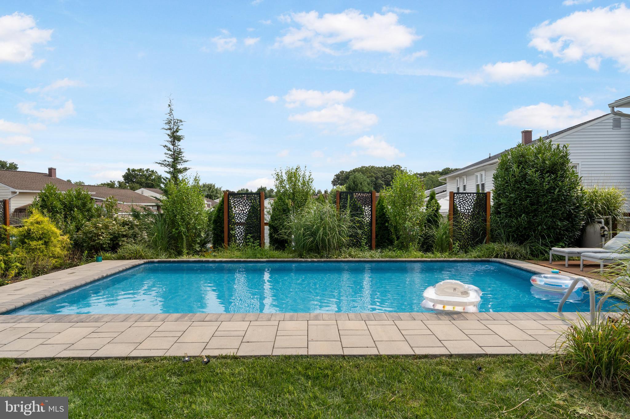 SILVERGATE VILLAGE - Residential