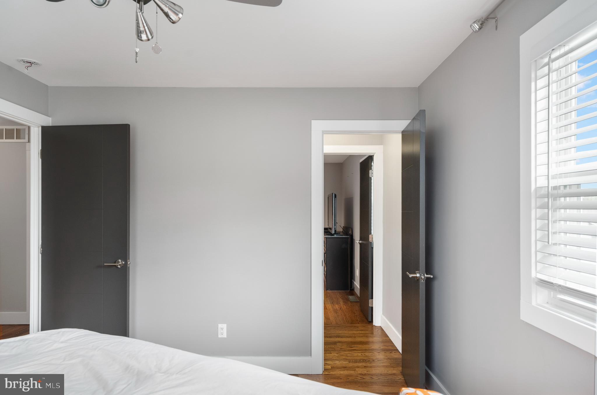 SILVERGATE VILLAGE - Residential