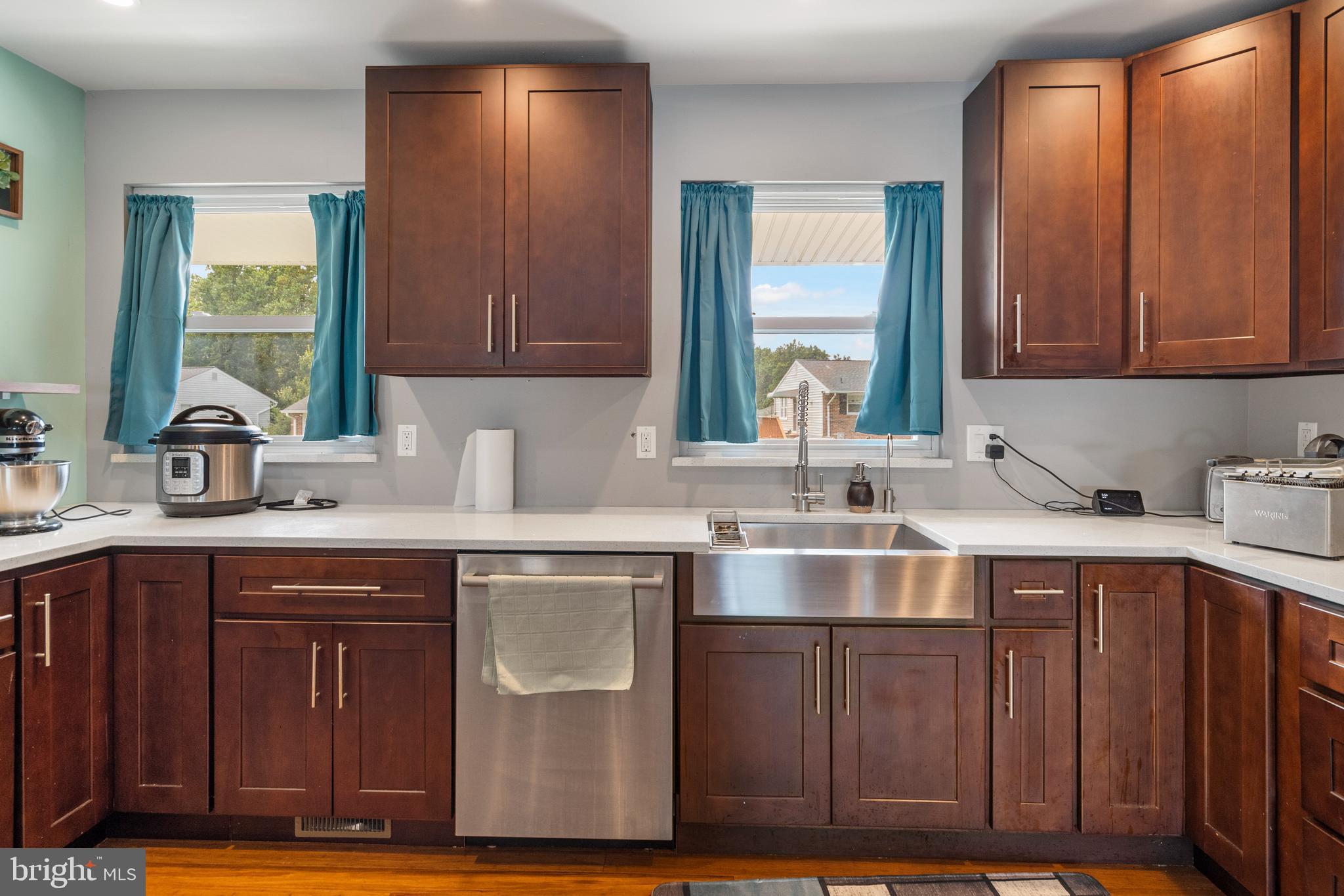 SILVERGATE VILLAGE - Residential