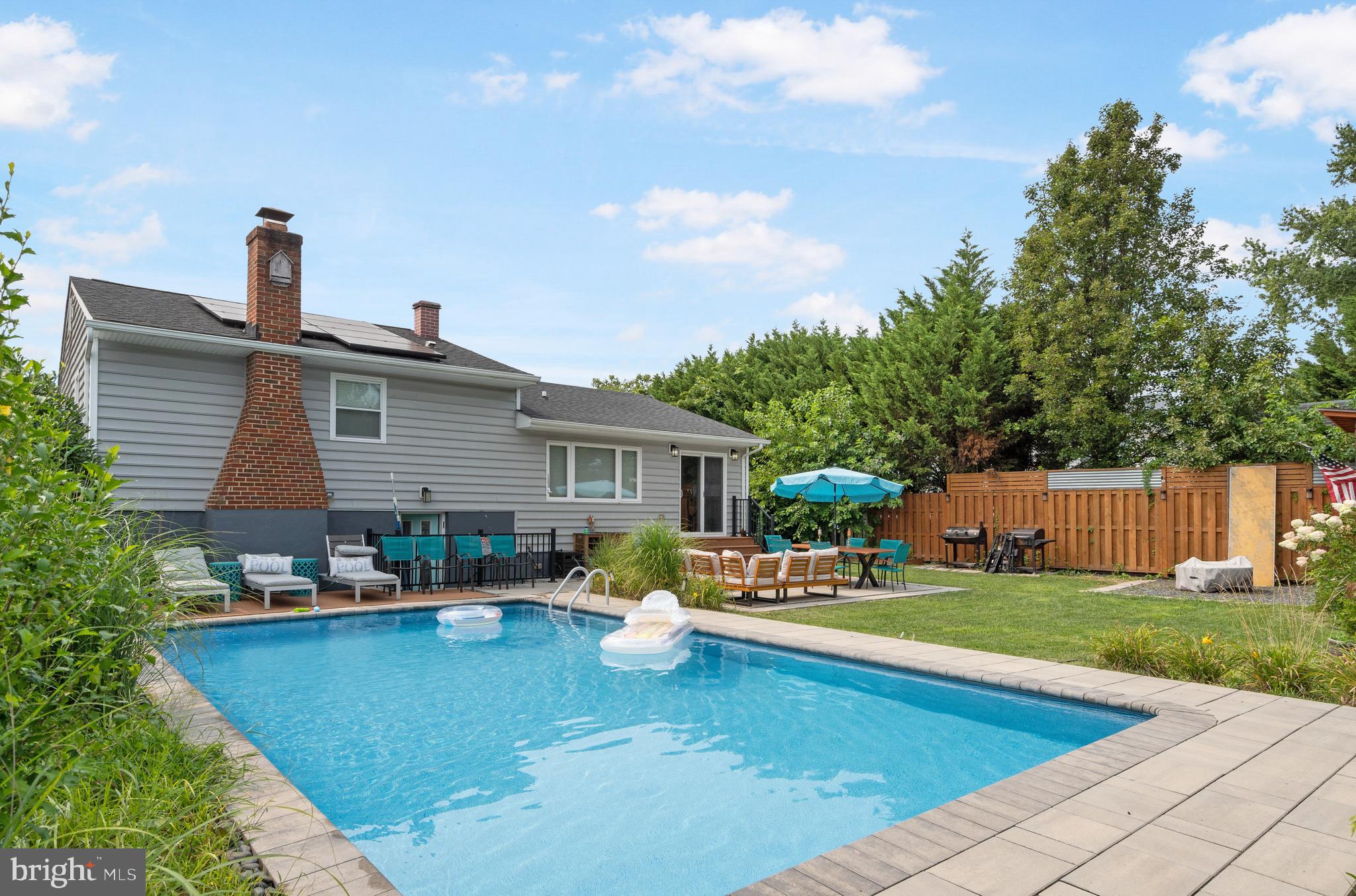 SILVERGATE VILLAGE - Residential