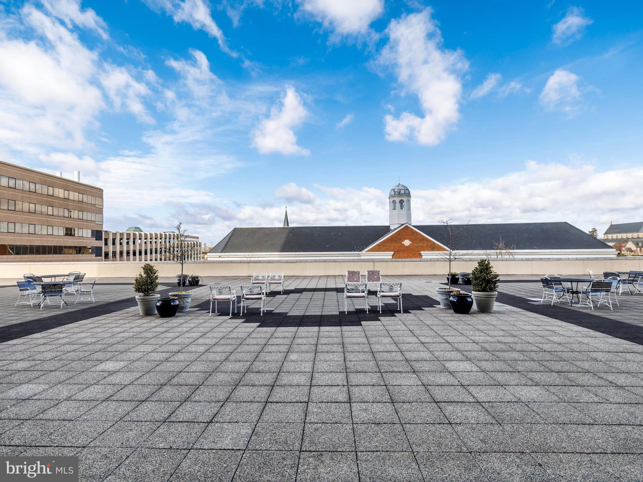 PENTHOUSE - Residential