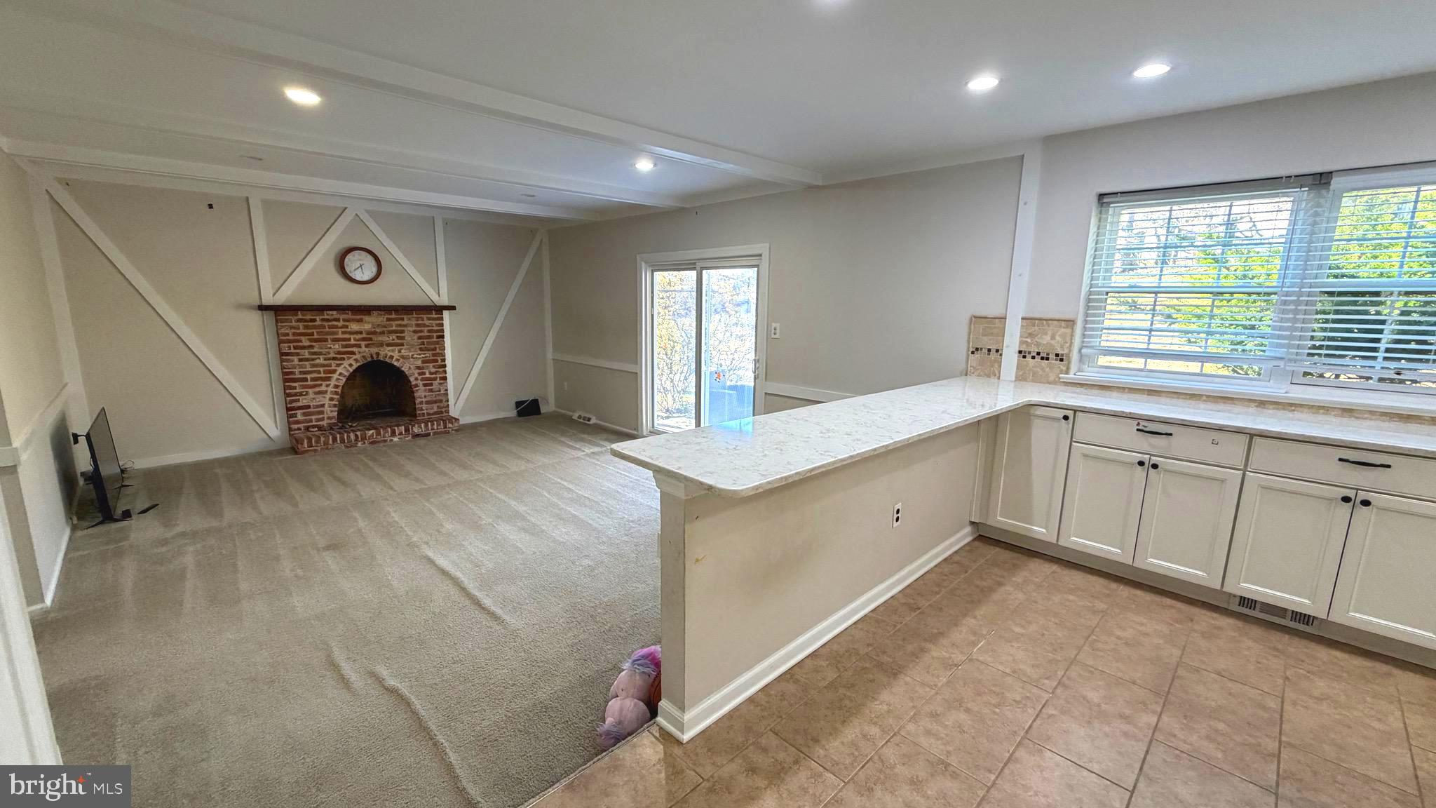 THE HILLS OF BRYN - Residential Lease