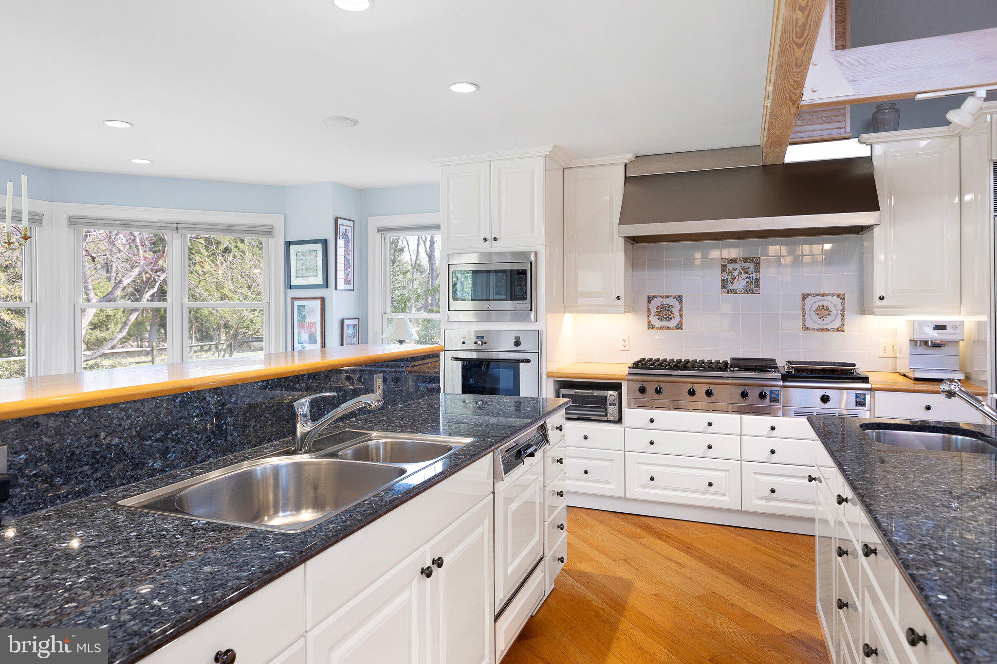 HICKORY HILL - Residential