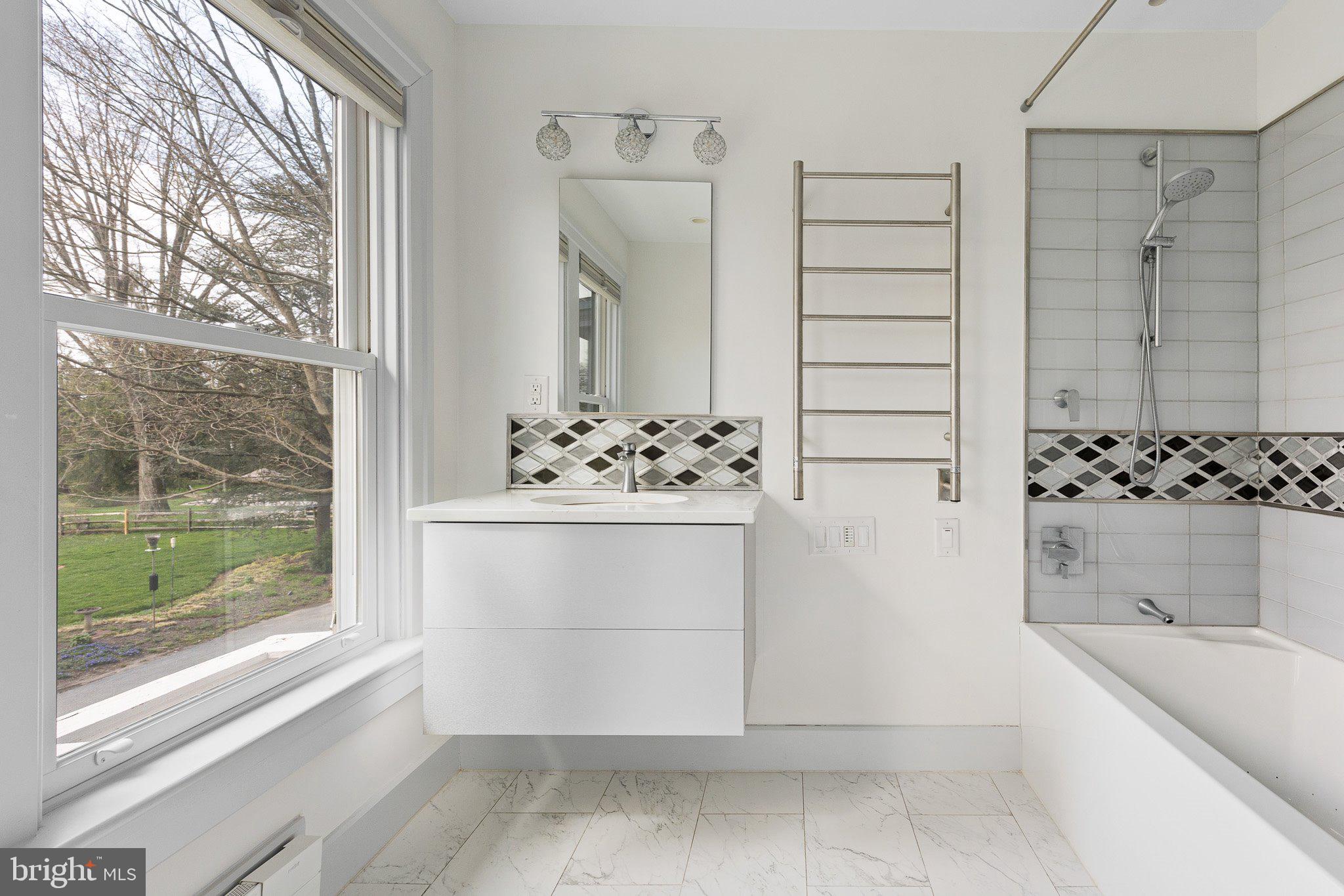 HICKORY HILL - Residential